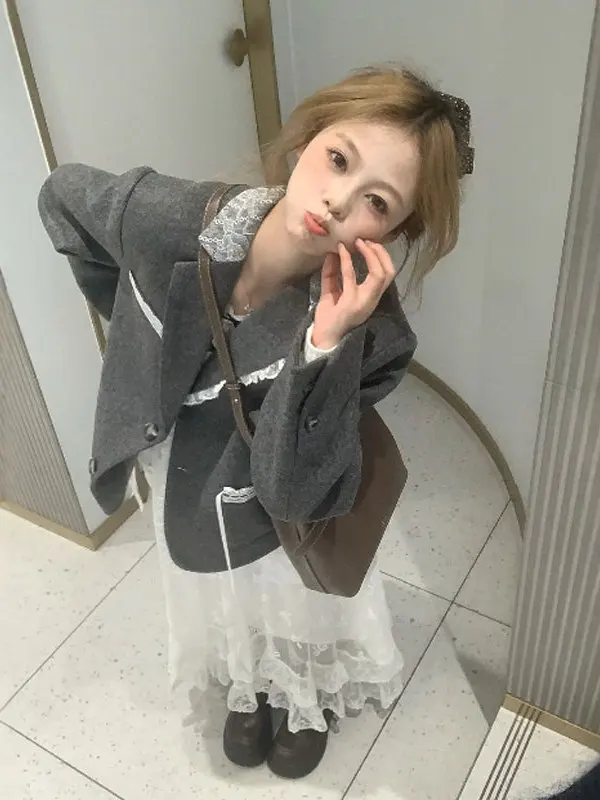 Korean Sle Loose Fit ort Lace Trim ey Women's Jaet Autumn Winter Casual Faion Button up Top for Ladies
Korean Sle Loose Fit ort Lace Trim ey Women's Jaet Autumn Winter Casual Faion Button up Top for Ladies