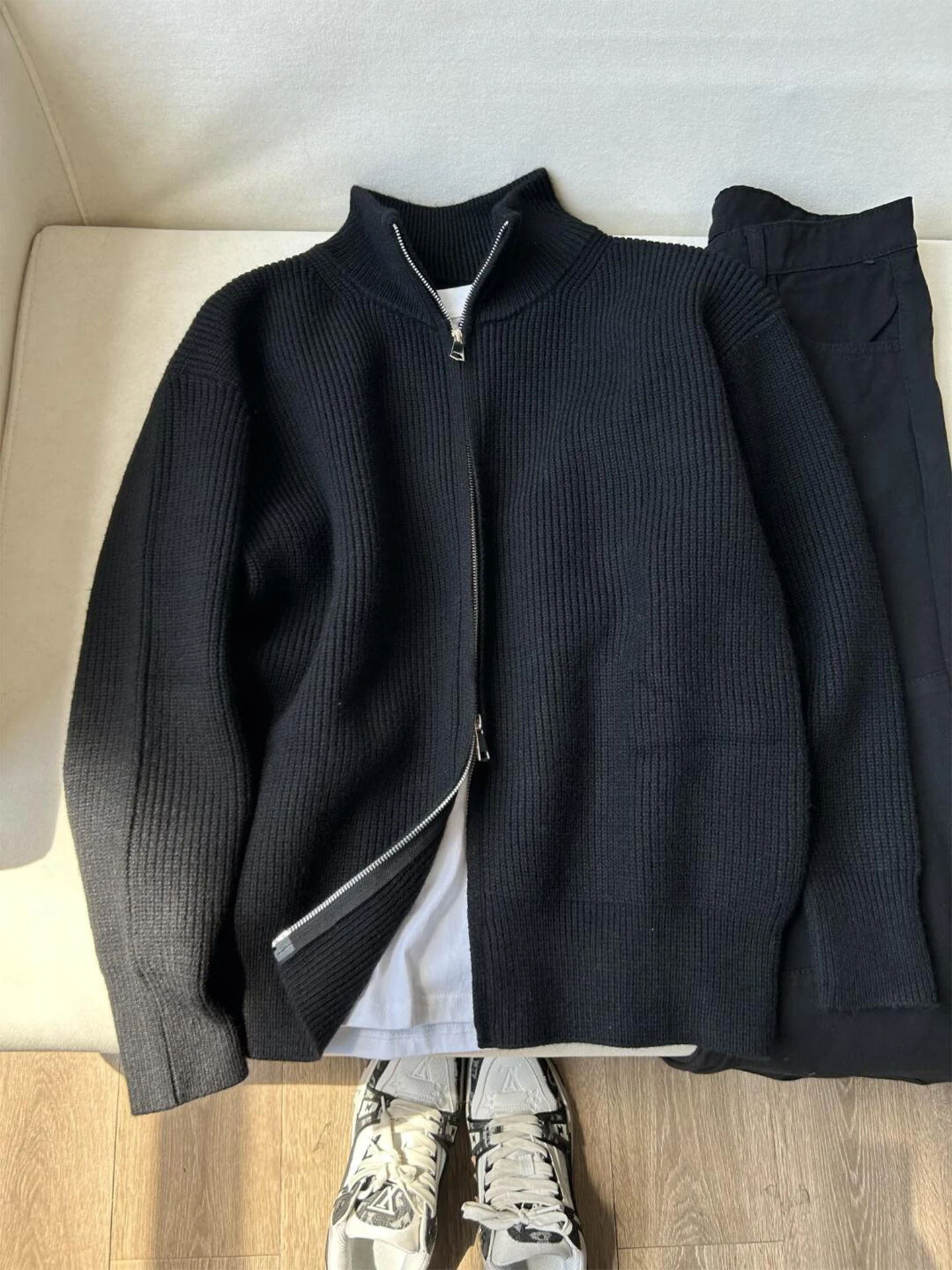 Bla Cleanfit Stand Collar Knitwear Jaet for Men American Retro Lazy Sle Autumn Outerwear Loose Fit Long Sve Zipper
Bla Cleanfit Stand Collar Knitwear Jaet for Men American Retro Lazy Sle Autumn Outerwear Loose Fit Long Sve Zipper