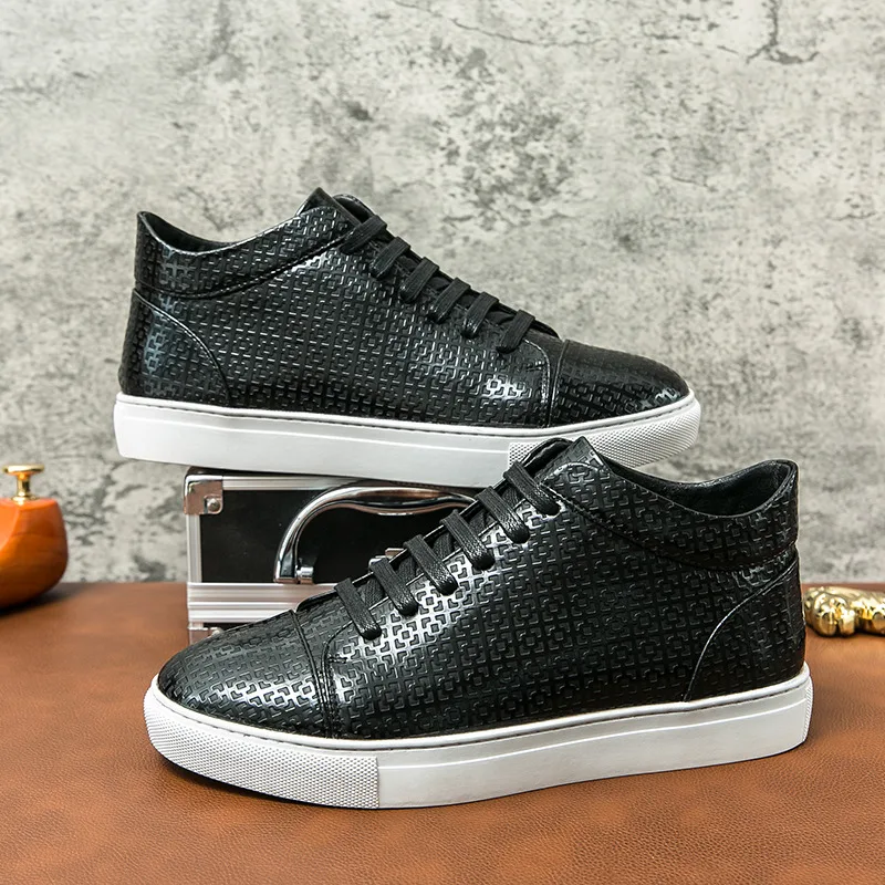 High-Quality Men Skateboard Shoes 2025 Fashion Large Size 46 Men's Leather Casual Shoes High Top Print Designer Luxury Shoes Man
High-Quality Men Skateboard Shoes 2025 Fashion Large Size 46 Men's Leather Casual Shoes High Top Print Designer Luxury Shoes Man