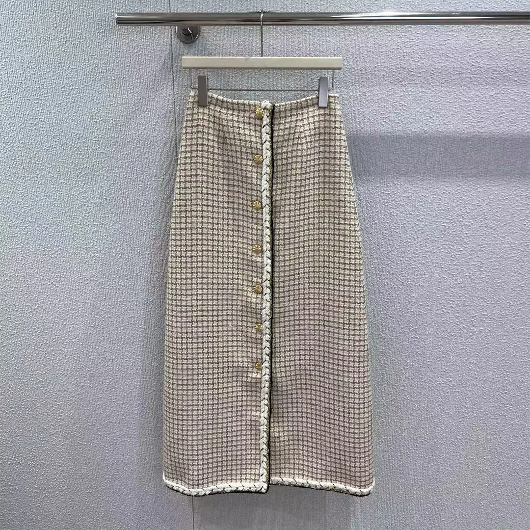 New Winter Luxury Gold Thread Woven Plaid Wool Blends Long Tweed Skirts Womens High Waist Single Breasted Vintage Fashion Skirt
New Winter Luxury Gold Thread Woven Plaid Wool Blends Long Tweed Skirts Womens High Waist Single Breasted Vintage Fashion Skirt