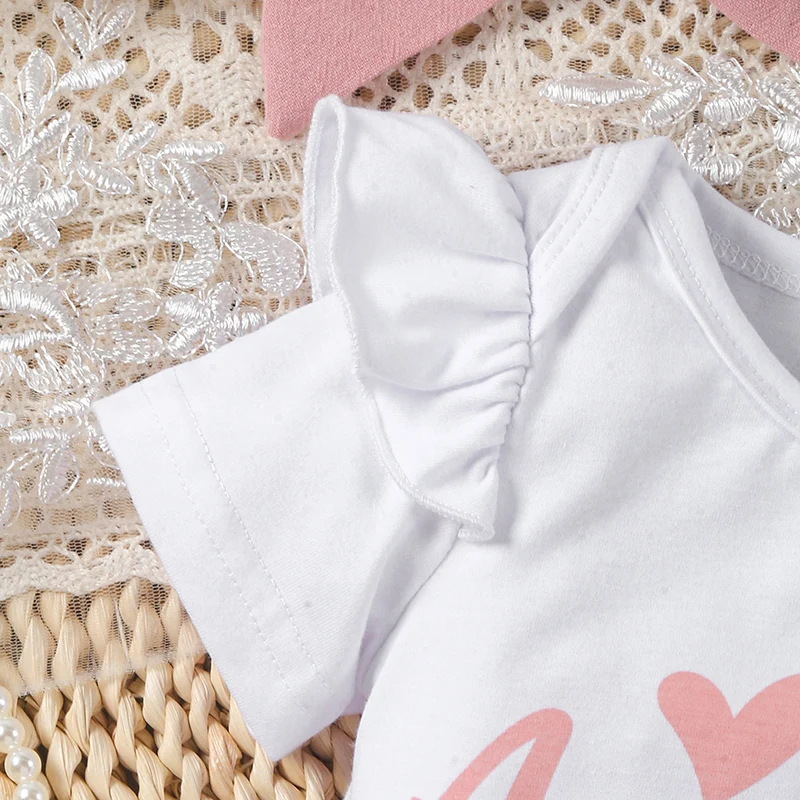 Baby Girls Summer Shorts Sets Short Sleeve Letter Print Romper Tiered Ruffle PP Shorts Headband Sets
Baby Girls Summer Shorts Sets Short Sleeve Letter Print Romper Tiered Ruffle PP Shorts Headband Sets