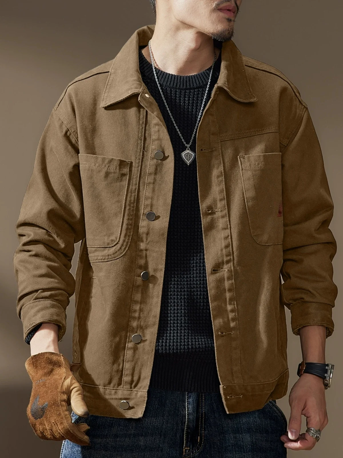 Мужская повседневная хлопковая рабочая куртка в американском стиле, свободного кроя, весна-осень, новая модель, для охоты, верхняя одежда, трендовая
Мужская повседневная хлопковая рабочая куртка в американском стиле, свободного кроя, весна-осень, новая модель, для охоты, верхняя одежда, трендовая