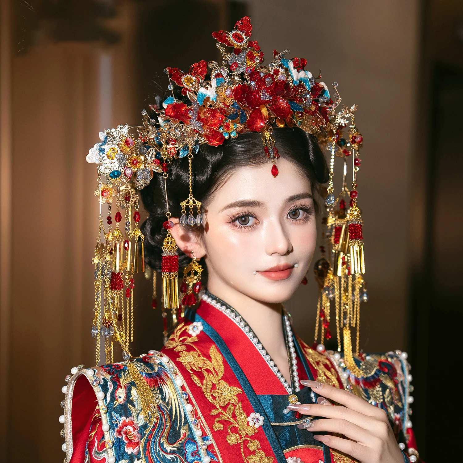 Traditional Wedding Handmade Liquid Flower Crystal Phoenix Crown Age Reducing Hair Accessories Bridal Chinese Costume Hanfu Head
Traditional Wedding Handmade Liquid Flower Crystal Phoenix Crown Age Reducing Hair Accessories Bridal Chinese Costume Hanfu Head