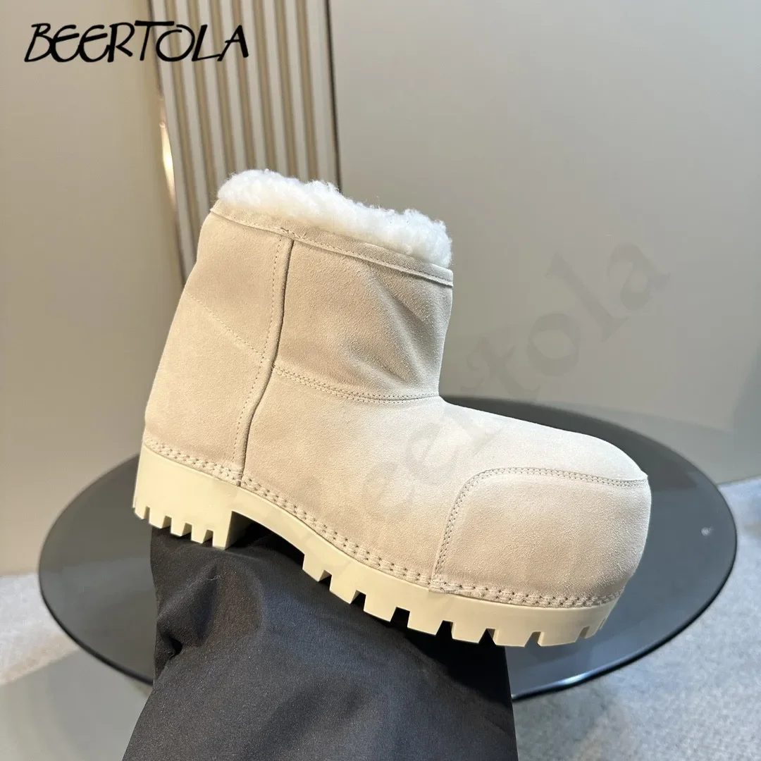Women's Cow Suede Ankle Boots Big Head Casual Personality Plus Velvet Thick Warm Boots Fashion Designer Casual Winter Boots
Women's Cow Suede Ankle Boots Big Head Casual Personality Plus Velvet Thick Warm Boots Fashion Designer Casual Winter Boots