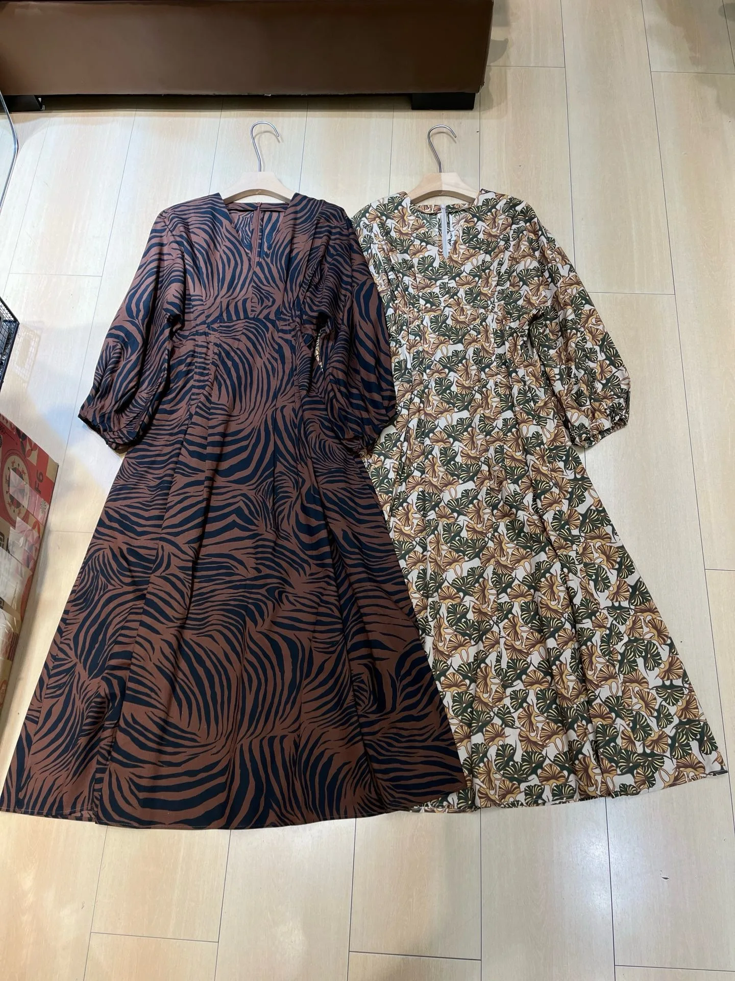 Women Long Sleeve Floral Zebra Print Dress V Neck Flowy Midi Boho Daily Outfit
Women Long Sleeve Floral Zebra Print Dress V Neck Flowy Midi Boho Daily Outfit