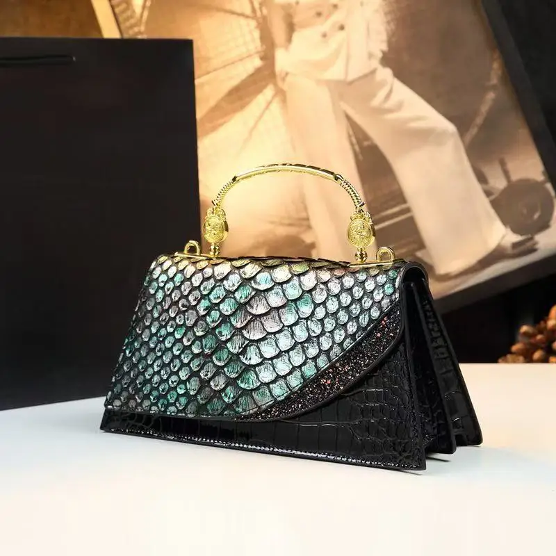 Luxury Brand Fish-scale Bag Fashion Princess Crocodile Pattern Hand-carried Shoulder Bags for Women Hot Selling
Luxury Brand Fish-scale Bag Fashion Princess Crocodile Pattern Hand-carried Shoulder Bags for Women Hot Selling
