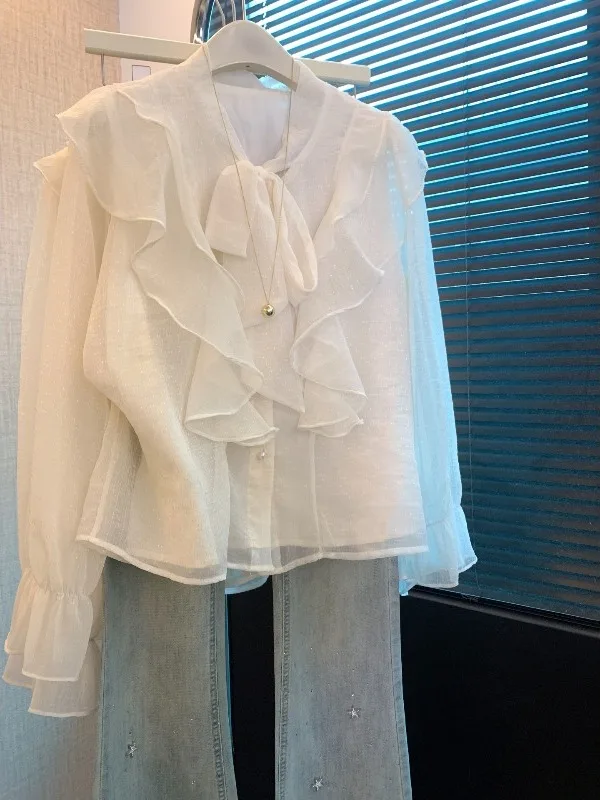 Chic V-neck Shoulder-length Flared Sleeve Shirts Women's Spring Summer New Style Ultra-beautiful Lace Trim Hemline Snowflake ...
Chic V-neck Shoulder-length Flared Sleeve Shirts Women's Spring Summer New Style Ultra-beautiful Lace Trim Hemline Snowflake ...