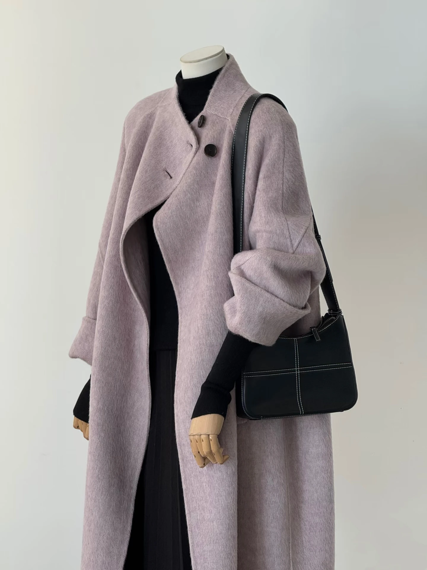 Elegant Double-Faced Wool Long Coat Women's Loose Fit Slimming Outerwear Purple Stand Collar Lazy Chic Style Winter Coat
Elegant Double-Faced Wool Long Coat Women's Loose Fit Slimming Outerwear Purple Stand Collar Lazy Chic Style Winter Coat