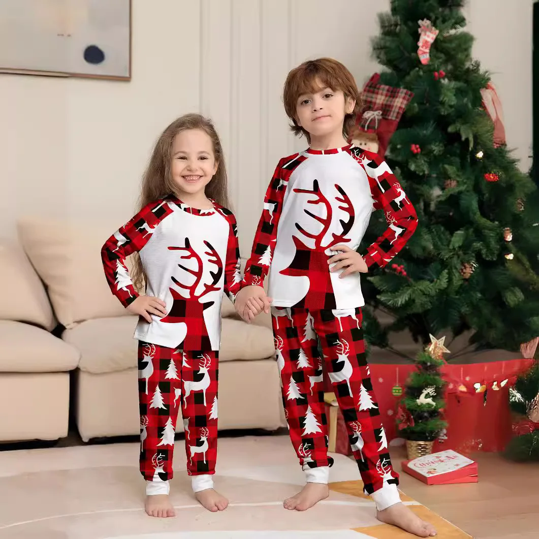 2024 new Christmas family suit Christmas European and American homewear printed deer adult children's pajamas 2 sets baby romper
2024 new Christmas family suit Christmas European and American homewear printed deer adult children's pajamas 2 sets baby romper