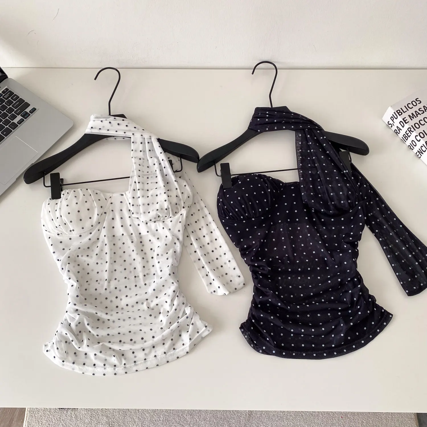 Tanks Tops Women Top Strapless Sleeveless Camis Sexy Print Dot Y2k Streetwear Backless High Waist Elegant Work Slim Fit 2026
Tanks Tops Women Top Strapless Sleeveless Camis Sexy Print Dot Y2k Streetwear Backless High Waist Elegant Work Slim Fit 2026