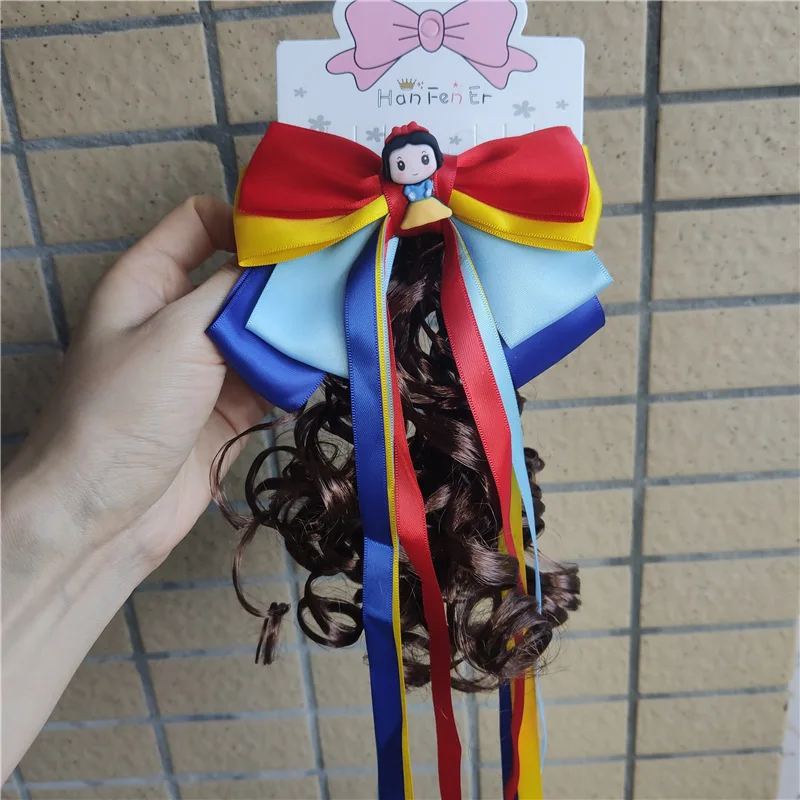 New Snow White Hair Accessories Girls New Year Curly Hair Wig Matching Bow Hairpin Girls Cute Christmas Kids New Year Headgear
New Snow White Hair Accessories Girls New Year Curly Hair Wig Matching Bow Hairpin Girls Cute Christmas Kids New Year Headgear