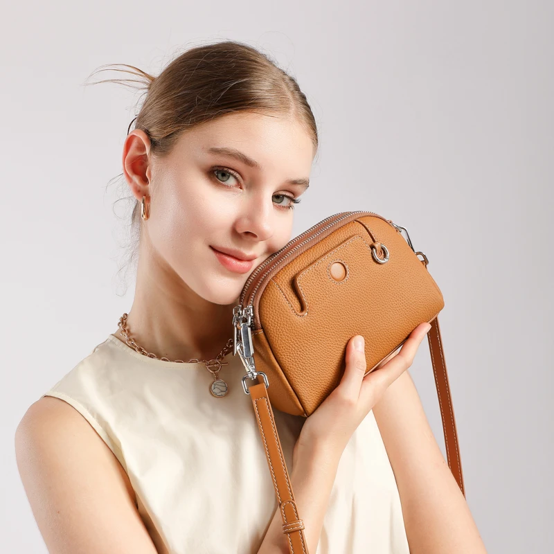 2025 Women Bag Soft Leather Fashion Girls Handbag Luxury Designer Shoulder Large Capacity Flap Bag Satchel
2025 Women Bag Soft Leather Fashion Girls Handbag Luxury Designer Shoulder Large Capacity Flap Bag Satchel