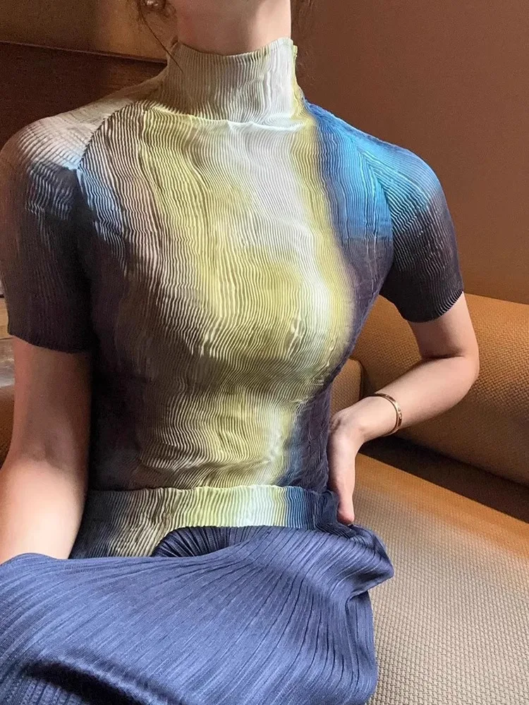 Летняя женская футболка Miyake 2024, модный окрашенный топ в сложенном виде, женские рубашки для похудения с высоким воротником для женщин
Летняя женская футболка Miyake 2024, модный окрашенный топ в сложенном виде, женские рубашки для похудения с высоким воротником для женщин