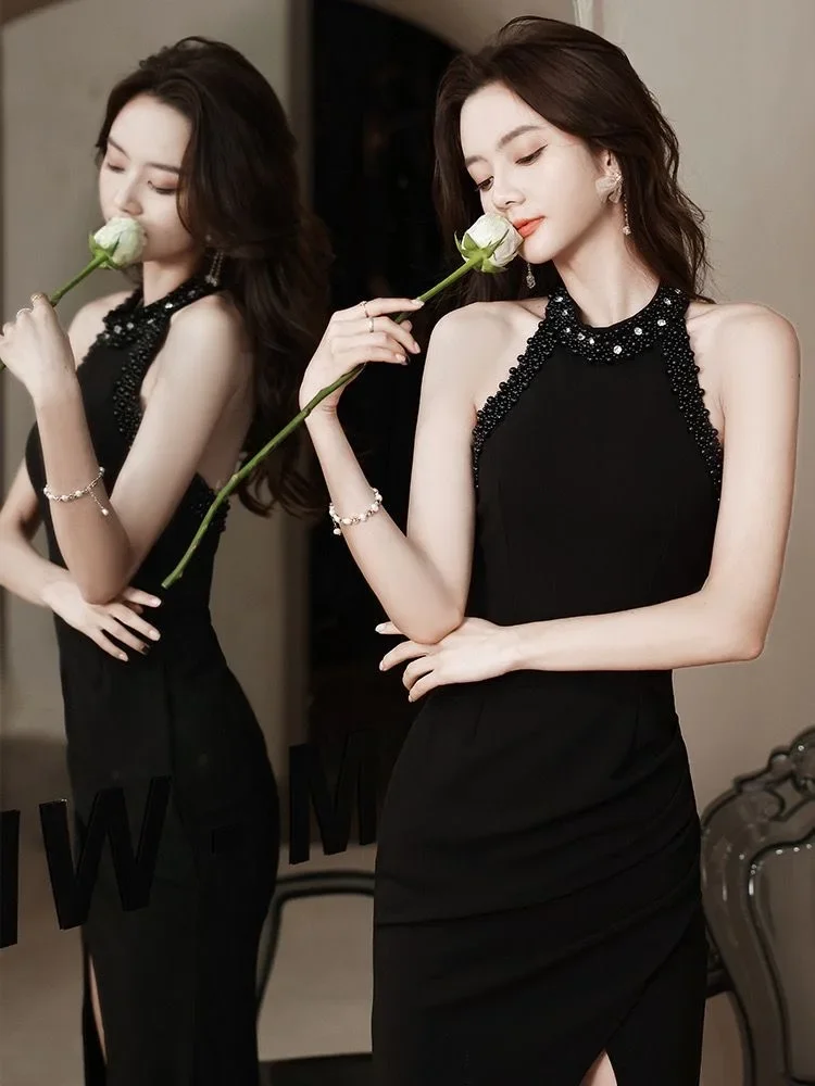Hot sale size 42 evening dress slim fit sexy long dress halter neck wedding dress temperament host banquet fashion
Hot sale size 42 evening dress slim fit sexy long dress halter neck wedding dress temperament host banquet fashion