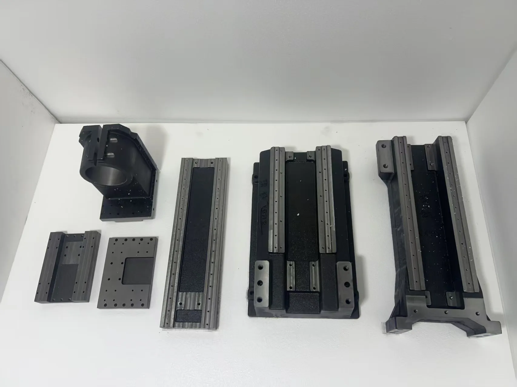 mini Casting Iron Frame Diy Homemade Hot Sale Wood Routers Tool Kits Factory Price vmc 2010 small Engraving Cnc Milling Machine
mini Casting Iron Frame Diy Homemade Hot Sale Wood Routers Tool Kits Factory Price vmc 2010 small Engraving Cnc Milling Machine