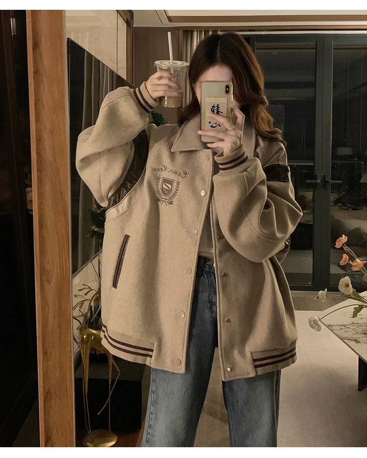 Бейсбольные куртки-анораки женские зимние утепленные из нейлона с регулируемым капюшоном, множеством карманов, винтажные, контрастные, элегантные, женственные
Бейсбольные куртки-анораки женские зимние утепленные из нейлона с регулируемым капюшоном, множеством карманов, винтажные, контрастные, элегантные, женственные