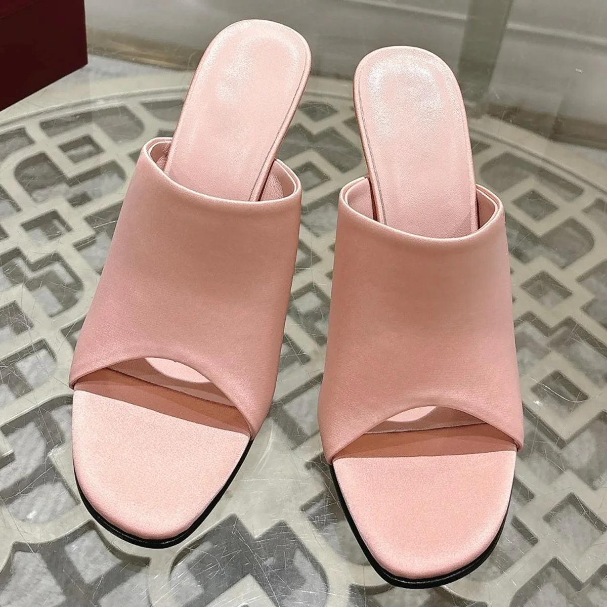 2026 Women's Soft Satin Square Toe Open-Toe High-Heel Mules, Fashion Slip-Ons Classic Evening Summer Shoes YYT2512051355
2026 Women's Soft Satin Square Toe Open-Toe High-Heel Mules, Fashion Slip-Ons Classic Evening Summer Shoes YYT2512051355