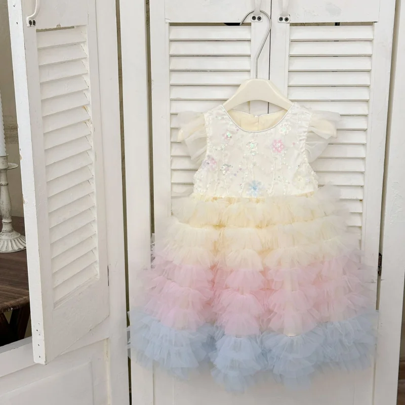 Girls' New Summer Gradient Cake-Puff Sleeve Gorgeous Dress
Girls' New Summer Gradient Cake-Puff Sleeve Gorgeous Dress