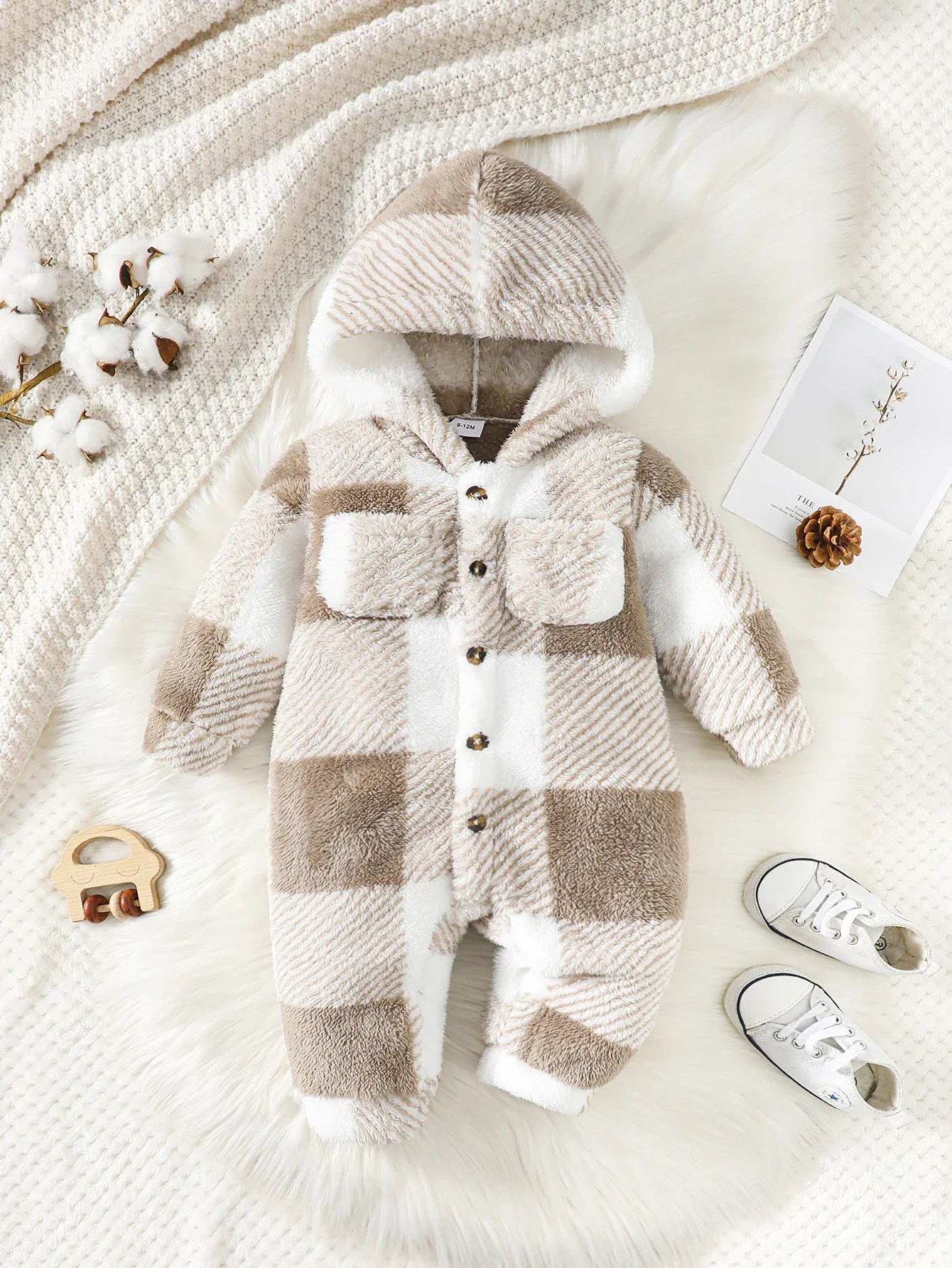 Baby Boys and Girls Plaid Romper Hooded Long Sleeved Plush Jumpsuit Winter Warm Bodysuit Clothes for Toddler Boy 3-24 Months
Baby Boys and Girls Plaid Romper Hooded Long Sleeved Plush Jumpsuit Winter Warm Bodysuit Clothes for Toddler Boy 3-24 Months