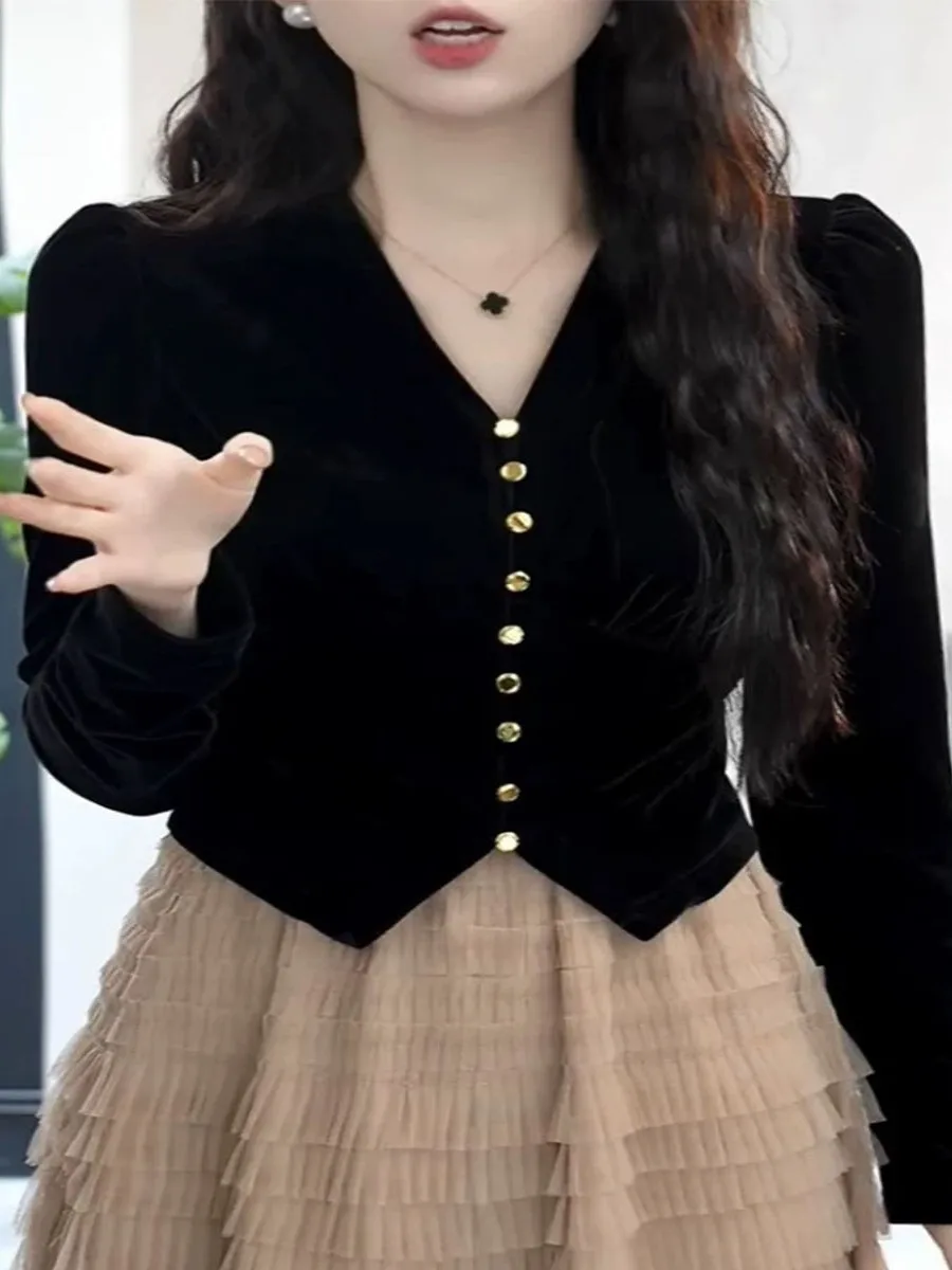 Velvet Shirt Women's V-neck plus Size Slimming Autumn New Style Long Coat Elegant plus Size Women's Fashion Outerwear
Velvet Shirt Women's V-neck plus Size Slimming Autumn New Style Long Coat Elegant plus Size Women's Fashion Outerwear