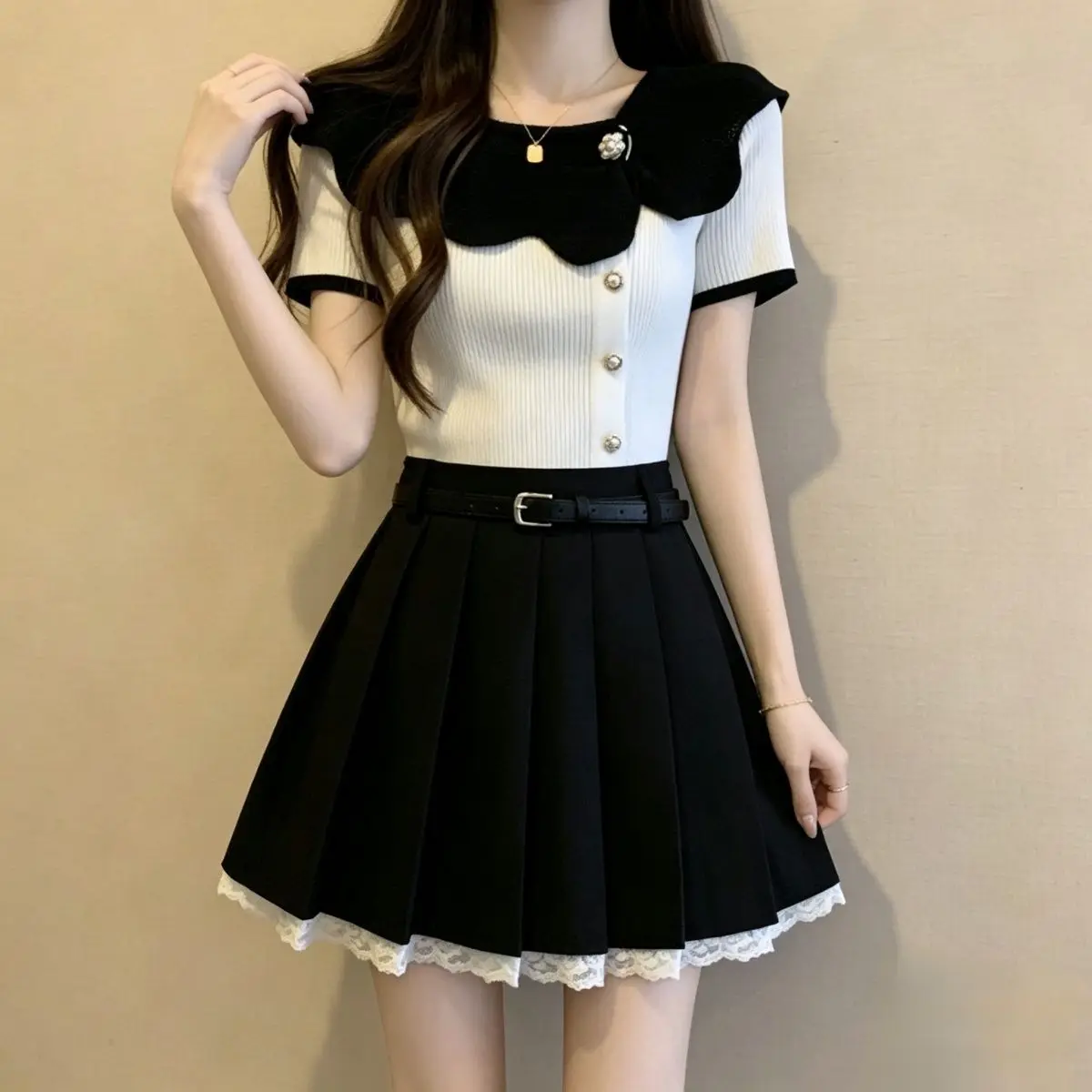 Women's Summer Preppy Style Knit Tops Mini Pleated Skirts Two Piece Set Lady Student Korean Short Sleeve T-Shirt Skirt Outfits
Women's Summer Preppy Style Knit Tops Mini Pleated Skirts Two Piece Set Lady Student Korean Short Sleeve T-Shirt Skirt Outfits