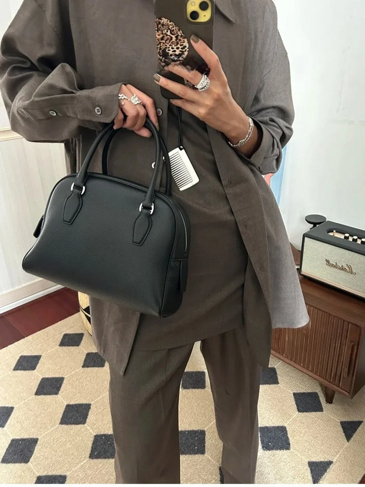 Desigg Мягкая кожаная сумка для боулинга через плечо на одно плечо, lectual Sle, повседневная простая женская сумка для отдыха
Desigg Мягкая кожаная сумка для боулинга через плечо на одно плечо, lectual Sle, повседневная простая женская сумка для отдыха