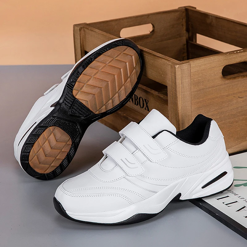 Unisex Low Profile Walking Sneakers Solid Minimalist Tone Flexible EVA Sole Breathable Upper Daily Commute All Match Footwear
Unisex Low Profile Walking Sneakers Solid Minimalist Tone Flexible EVA Sole Breathable Upper Daily Commute All Match Footwear