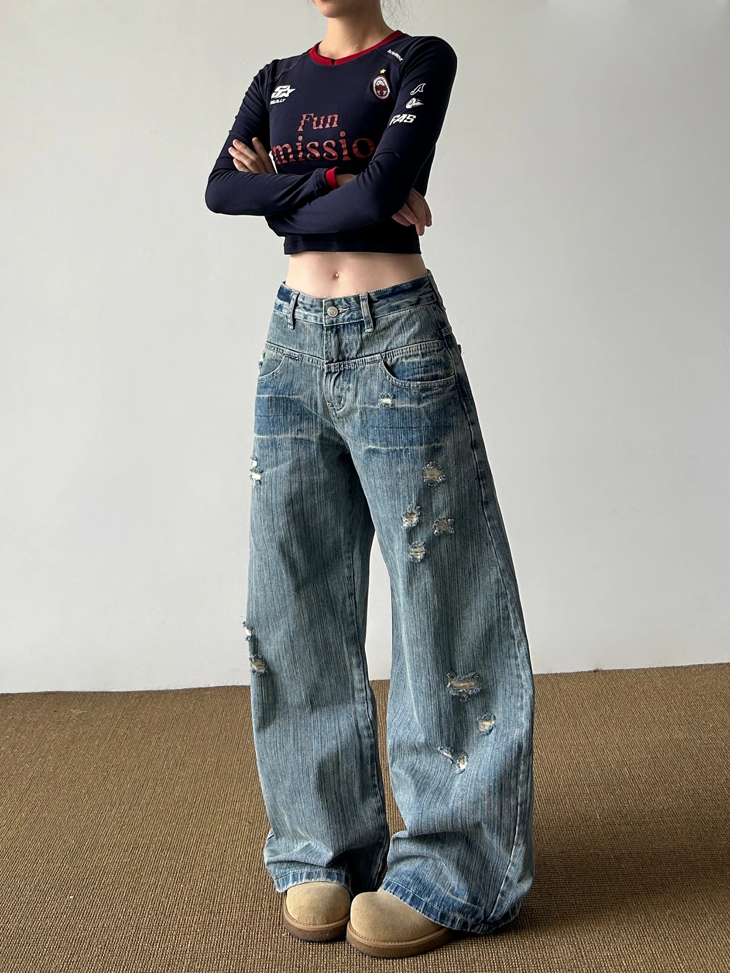 Retro American High Street Distred Jeans Men's Women's Cleanfit Design Casual Loose Leggings for Couples Trendy
Retro American High Street Distred Jeans Men's Women's Cleanfit Design Casual Loose Leggings for Couples Trendy