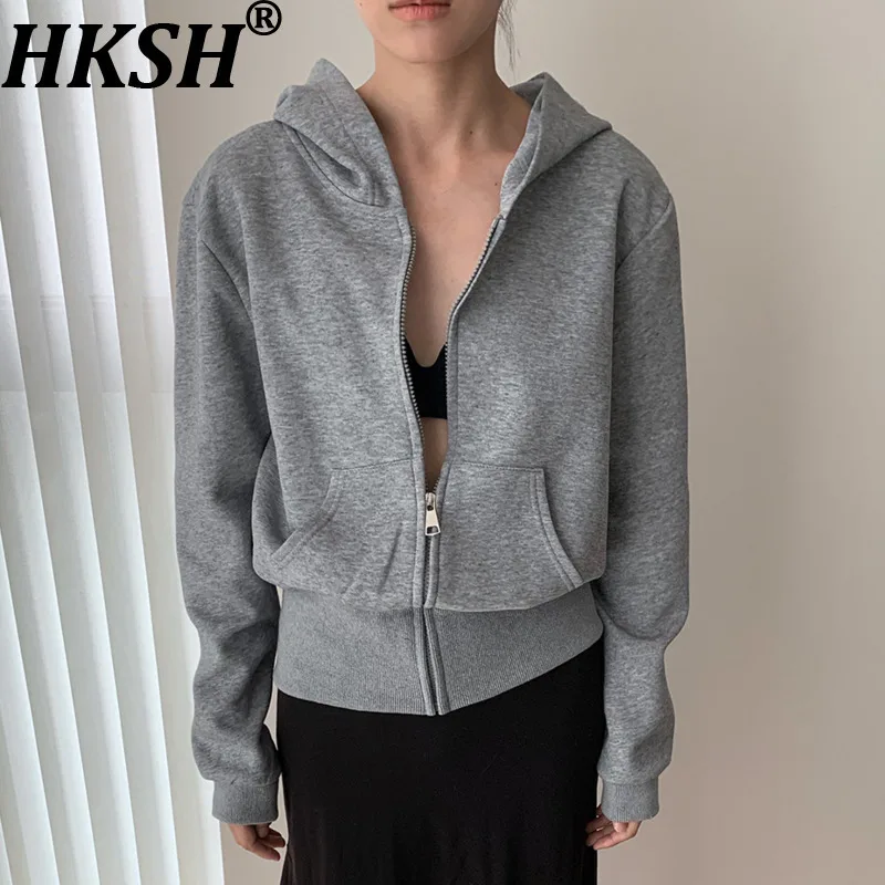 HKSH осенняя новая женская толстовка с капюшоном на талии на молнии сплошной цвет карман универсальное корейское спортивное повседневное пальто HK11145
HKSH осенняя новая женская толстовка с капюшоном на талии на молнии сплошной цвет карман универсальное корейское спортивное повседневное пальто HK11145