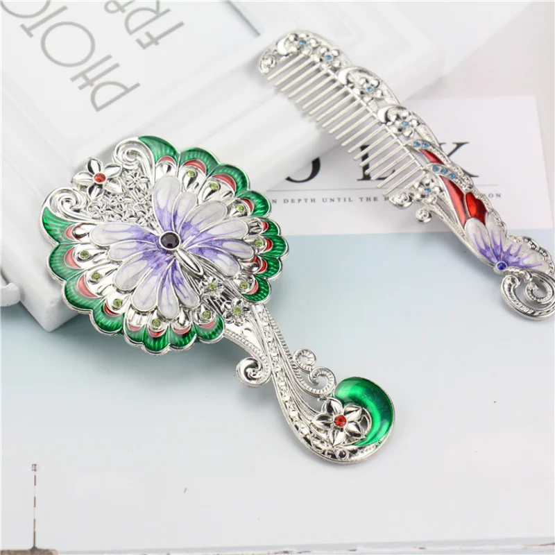 European vintage Butterfly handle mirror gift box set portable handheld small mirror wedding gift small vanity mirror
European vintage Butterfly handle mirror gift box set portable handheld small mirror wedding gift small vanity mirror