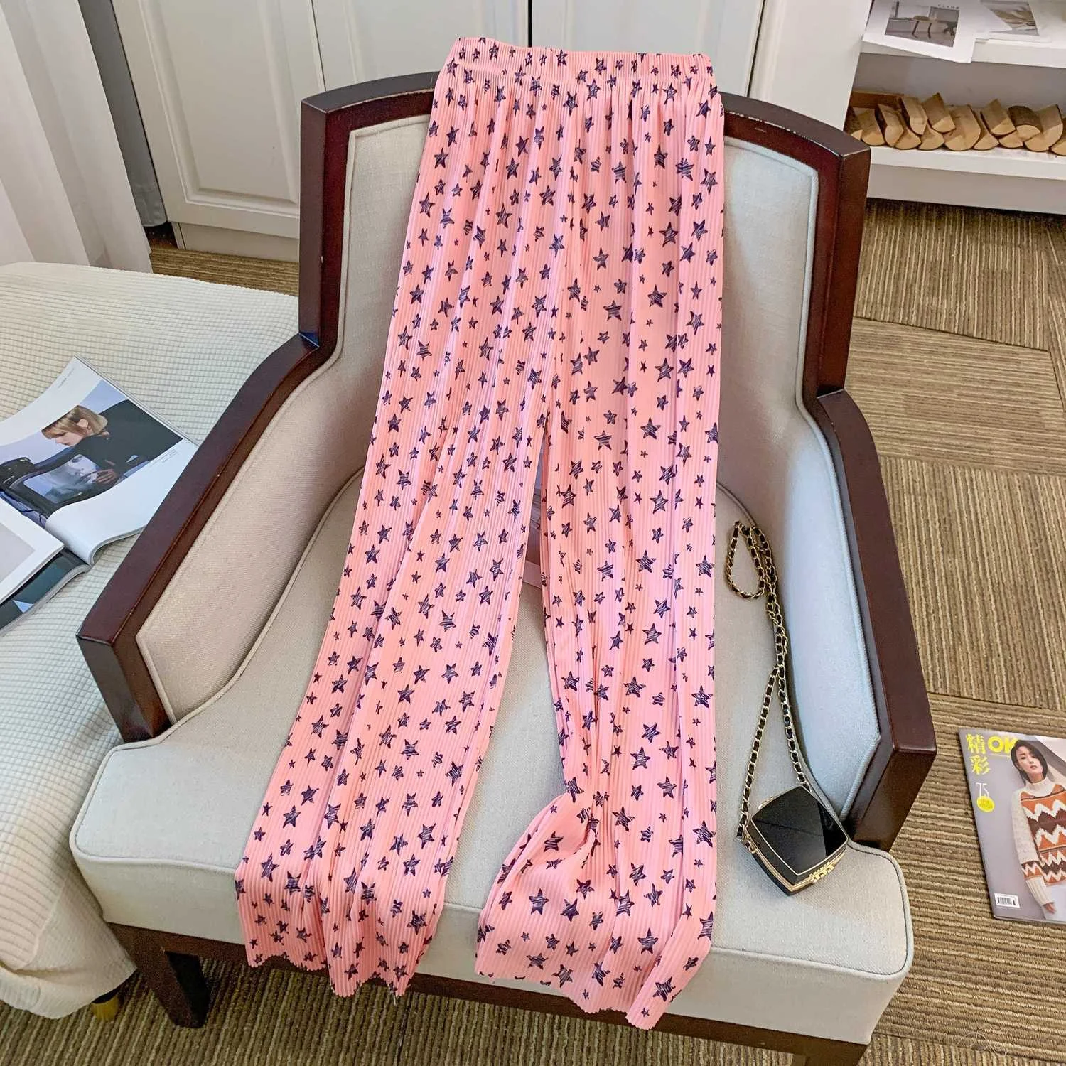Little Star Print Wide-leg Pants Women's Languid Design Sense Casual Pants Straight Leg High Waist Thin Flesh Mop Trousers
Little Star Print Wide-leg Pants Women's Languid Design Sense Casual Pants Straight Leg High Waist Thin Flesh Mop Trousers