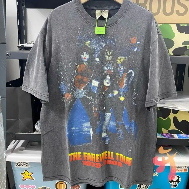 Футболка для мужчин и женщин, винтажная одежда с принтом Kiss, вареная поцелуй, уличная одежда в стиле хип-хоп, рок, с коротким рукавом, с чернильным принтом, лето
Футболка для мужчин и женщин, винтажная одежда с принтом Kiss, вареная поцелуй, уличная одежда в стиле хип-хоп, рок, с коротким рукавом, с чернильным принтом, лето