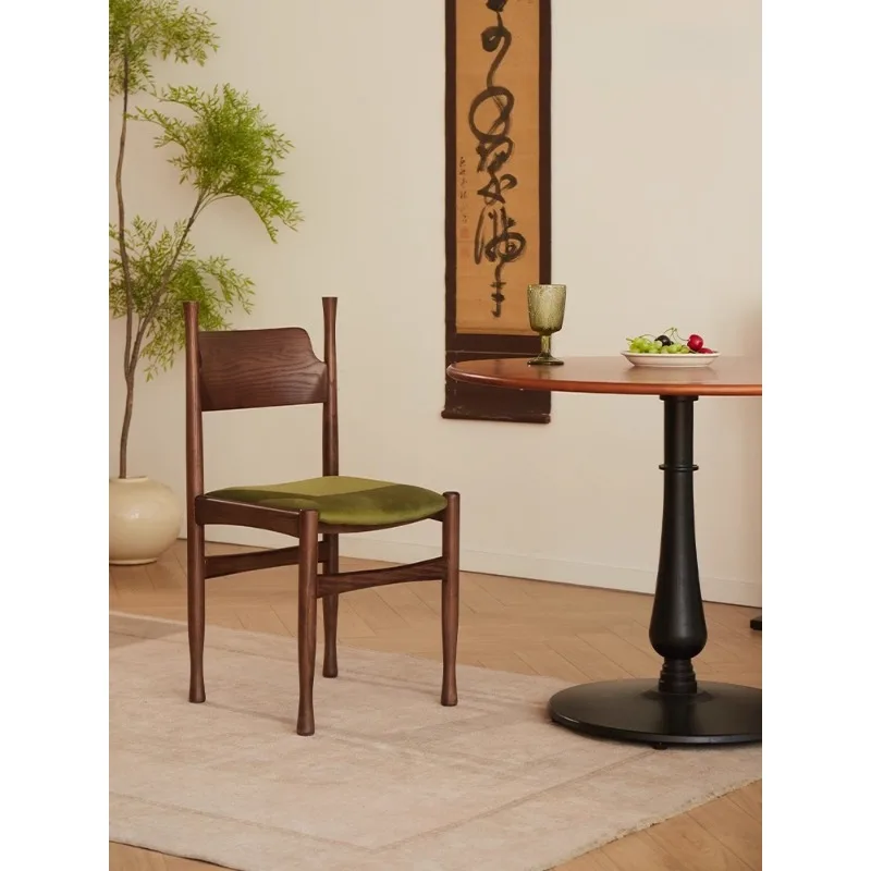 Furniture Dining Chair French Simple Casual Restaurant Solid Wood Medieval Chair Household
Furniture Dining Chair French Simple Casual Restaurant Solid Wood Medieval Chair Household