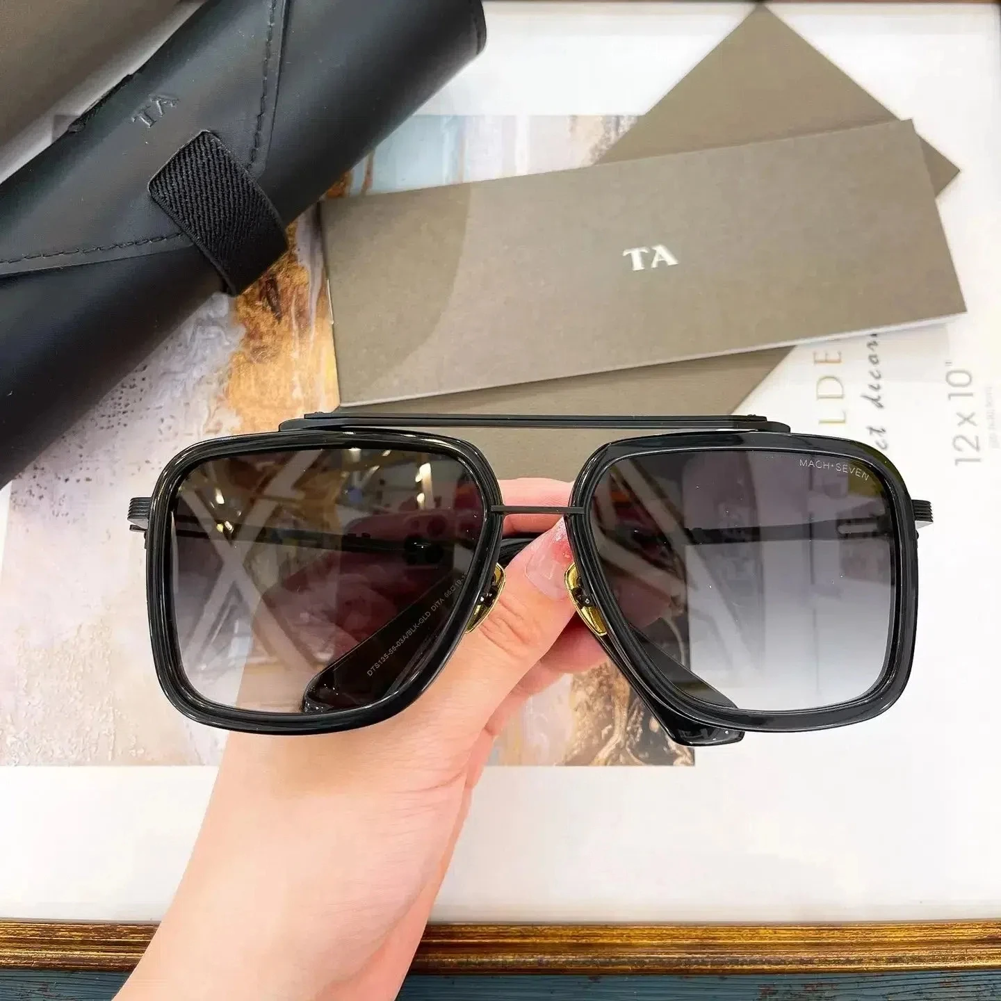 Authentic For DIYTA DT DTS135 MACH SEVEN Trendy Vintage Men Women Sun Glasses Black Alloy+Acetate Frame Couple Eyewear With Box
Authentic For DIYTA DT DTS135 MACH SEVEN Trendy Vintage Men Women Sun Glasses Black Alloy+Acetate Frame Couple Eyewear With Box