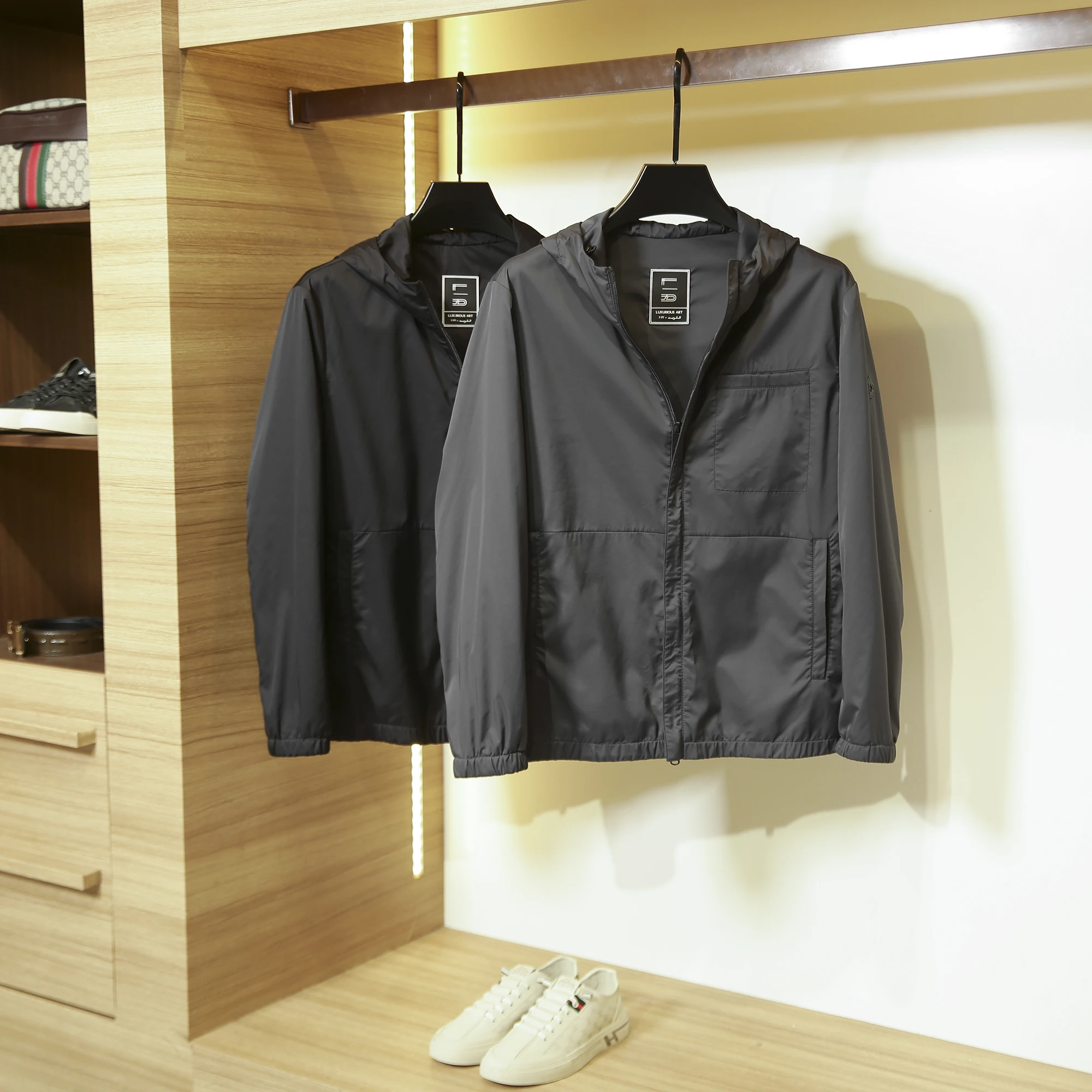 Italian Luxury Windproof Breathable 3D Tailored Men's Faion Hooded Casual Jaet Coat Stand Fit Faion Urban Youth Autu...
Italian Luxury Windproof Breathable 3D Tailored Men's Faion Hooded Casual Jaet Coat Stand Fit Faion Urban Youth Autu...