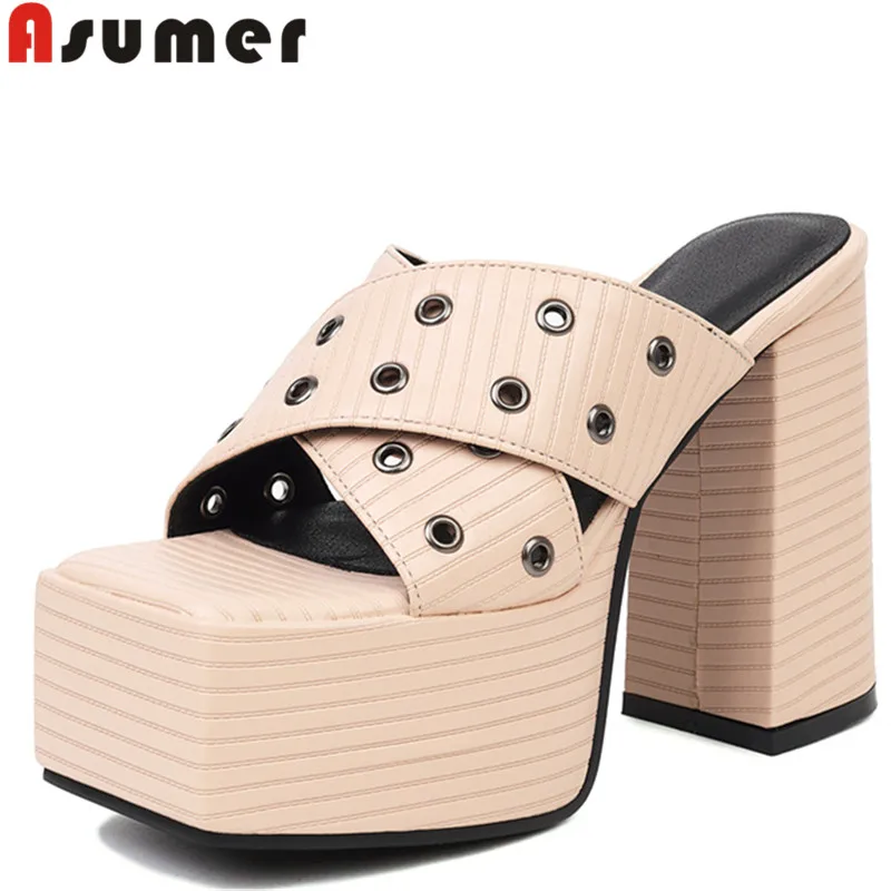 Женские шлепанцы на платформе ASUMER, из искусственной кожи, на толстом высоком каблуке, размеры 34-43, лето 2022
Женские шлепанцы на платформе ASUMER, из искусственной кожи, на толстом высоком каблуке, размеры 34-43, лето 2022