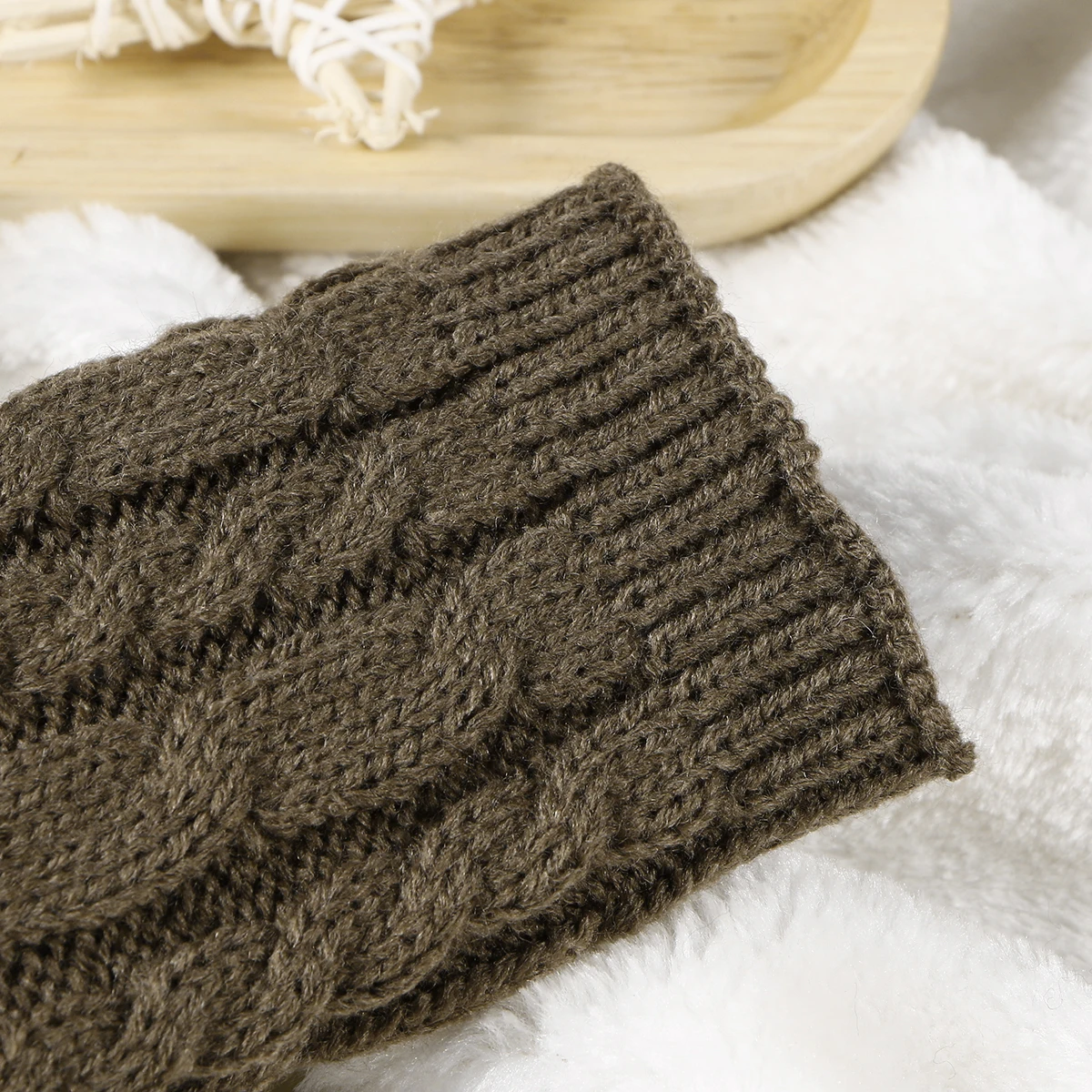 20cm Unisex Winter Knitted Fingerless Gloves Arm Sleeve Warm Long Khaki Soft Comfortable Breathable Winter Long Gloves
20cm Unisex Winter Knitted Fingerless Gloves Arm Sleeve Warm Long Khaki Soft Comfortable Breathable Winter Long Gloves