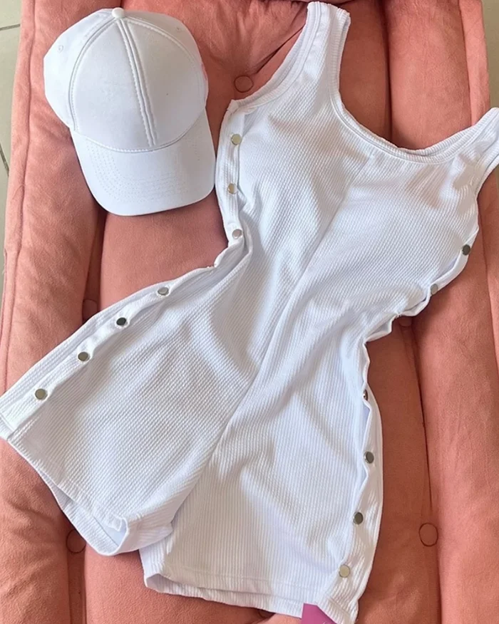 Jumpsuit Women 2025 Spring New U-Neck Built-In Sleeveless Slim Fit Thick Strap Side Metal Button Jumpsuit Basic Sports Romper
Jumpsuit Women 2025 Spring New U-Neck Built-In Sleeveless Slim Fit Thick Strap Side Metal Button Jumpsuit Basic Sports Romper