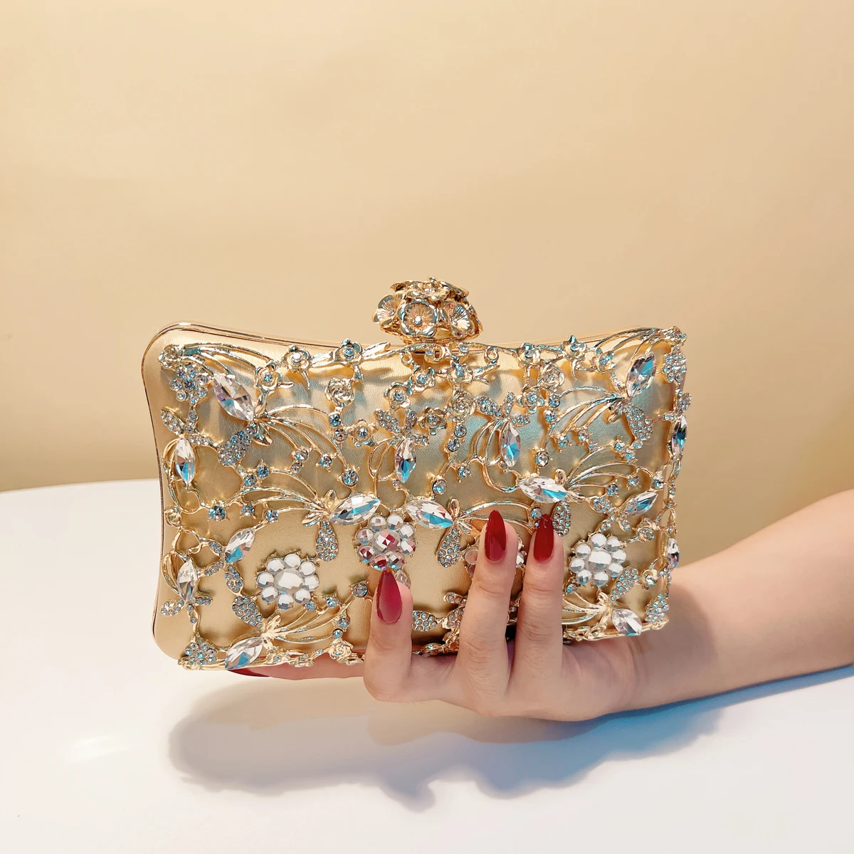 Pink Color Hollow Out Style Women Evening Bags PU Ladies Elegant Small MINI Clutch Bags Acrylic Leather Hollow Out Purse
Pink Color Hollow Out Style Women Evening Bags PU Ladies Elegant Small MINI Clutch Bags Acrylic Leather Hollow Out Purse