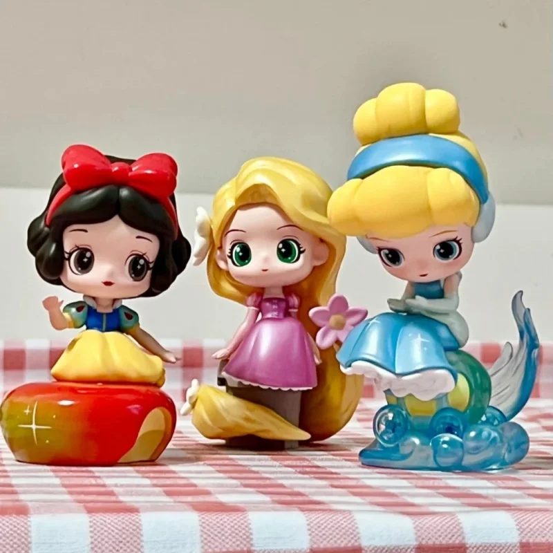Original Blind Box Disney Princess Fairy Tale Town Series Mysterious Surprise Box Cute Snow White Desktop Car Decoration Toy Gif
Original Blind Box Disney Princess Fairy Tale Town Series Mysterious Surprise Box Cute Snow White Desktop Car Decoration Toy Gif