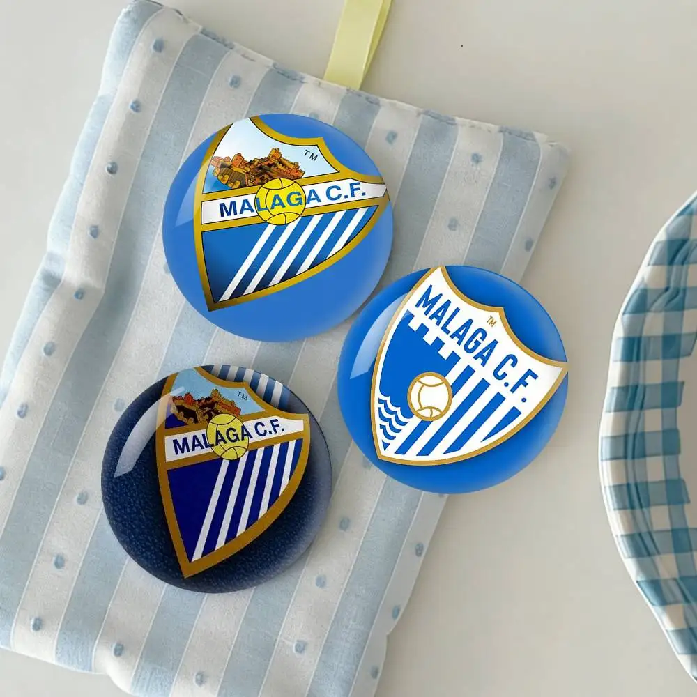 M-Malaga C-CF Badge fragmentation laser Game Figure Soft Button Pins Handmade Cartoon Round Brooch Bag
M-Malaga C-CF Badge fragmentation laser Game Figure Soft Button Pins Handmade Cartoon Round Brooch Bag