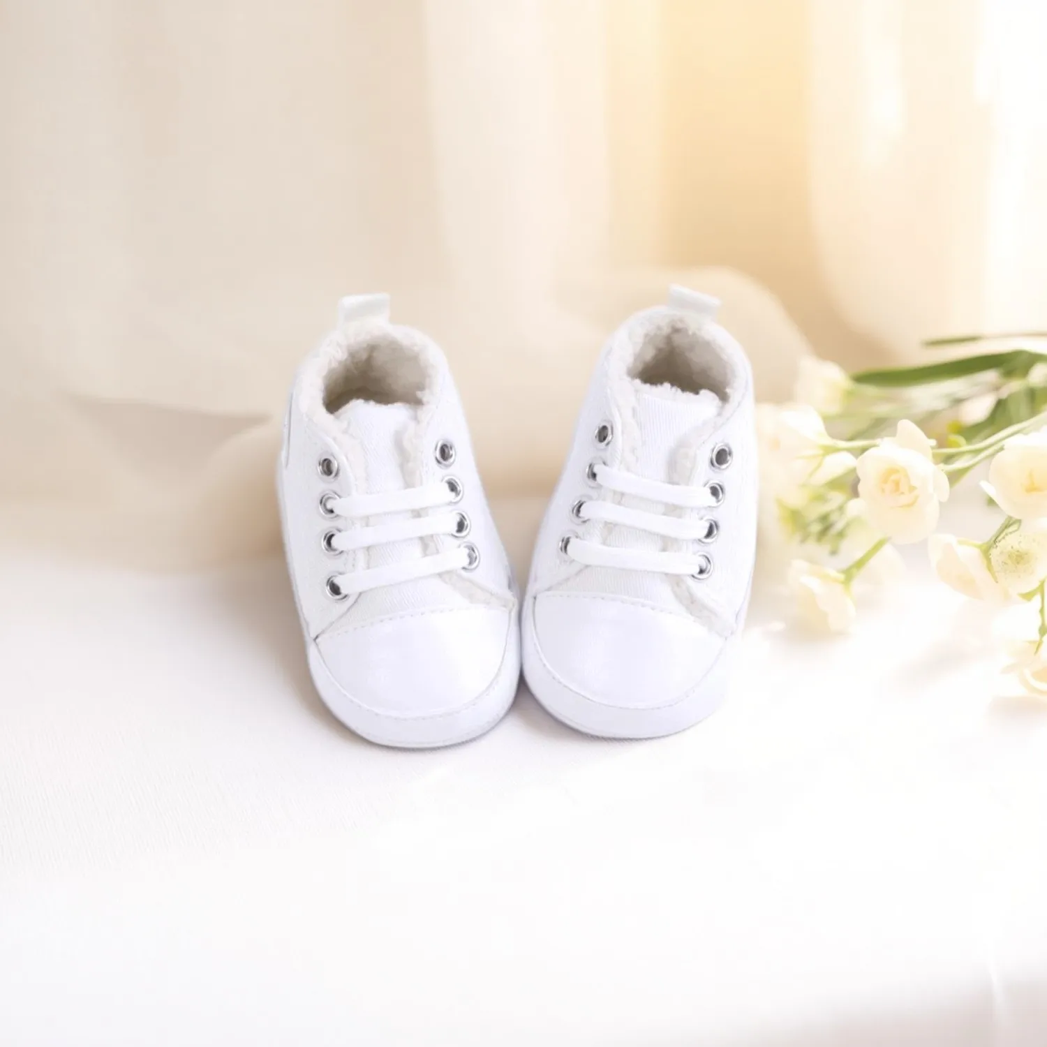 Autumn and winter baby shoes canvas shoes baby walking shoes 0-6-12-18 months plus plush cotton shoes
Autumn and winter baby shoes canvas shoes baby walking shoes 0-6-12-18 months plus plush cotton shoes