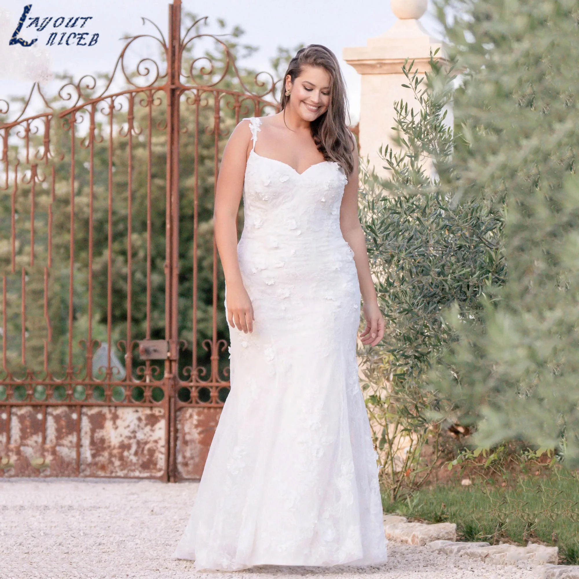 oversize Wedding Dress Luxury Mermaid Spaghetti Straps Appliques Bridal Gowns 3D Flowers Tulle vestidos de novia 2025 Customized 
oversize Wedding Dress Luxury Mermaid Spaghetti Straps Appliques Bridal Gowns 3D Flowers Tulle vestidos de novia 2025 Customized