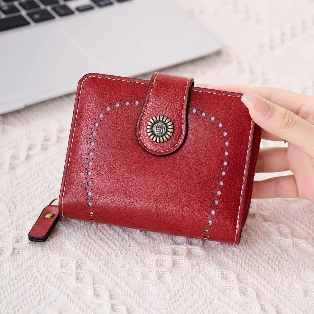 Compact Hollow-Out Short Purse Zipper Closure Multi-Card Slots Zipper Wallet Vintage Style PU Leather Coin Pouch For Ladies
Compact Hollow-Out Short Purse Zipper Closure Multi-Card Slots Zipper Wallet Vintage Style PU Leather Coin Pouch For Ladies