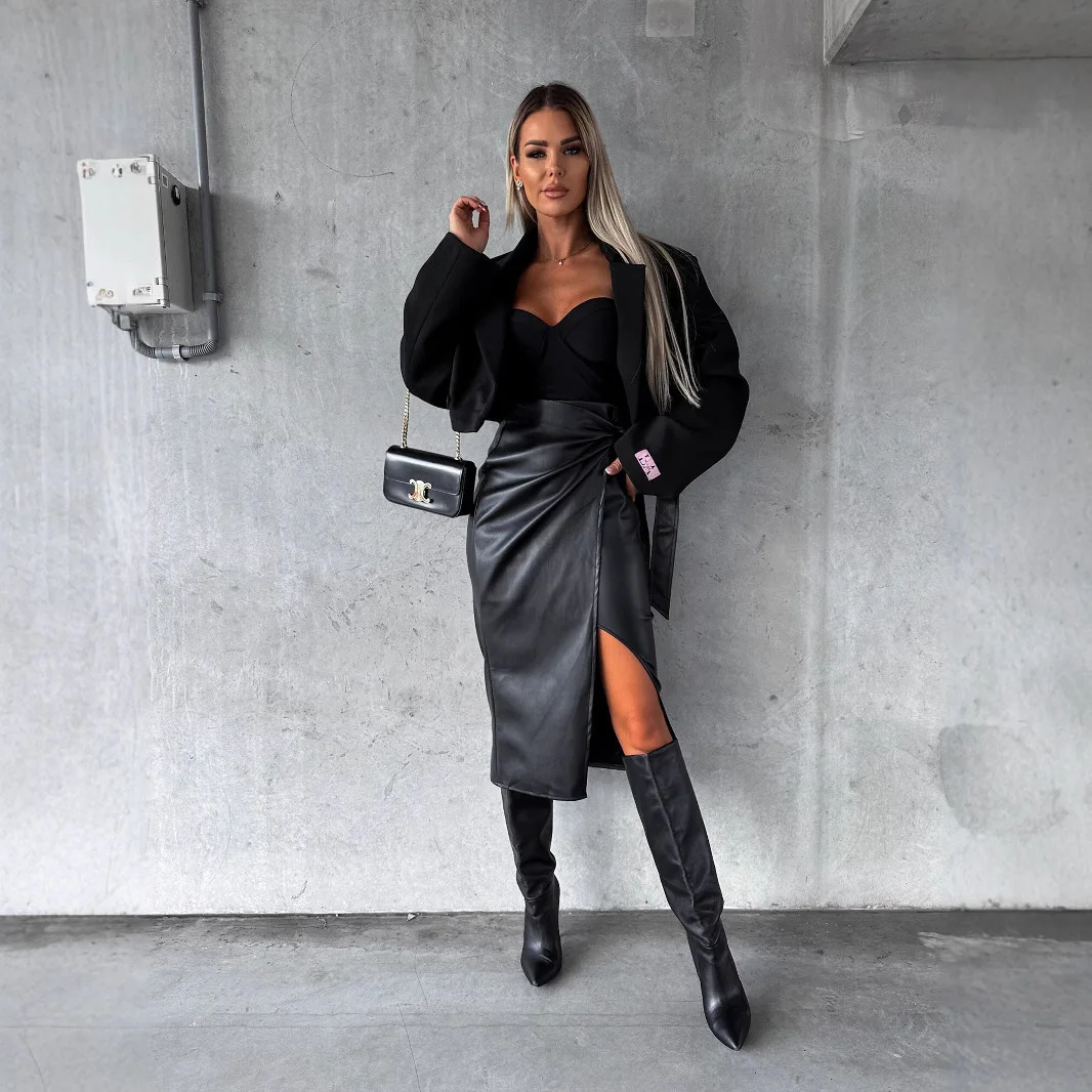 Autumn And Winter New Women's Split Lace High Waist Sexy Bag Hip Punk Style Half Body Leather Skirt -23139
Autumn And Winter New Women's Split Lace High Waist Sexy Bag Hip Punk Style Half Body Leather Skirt -23139