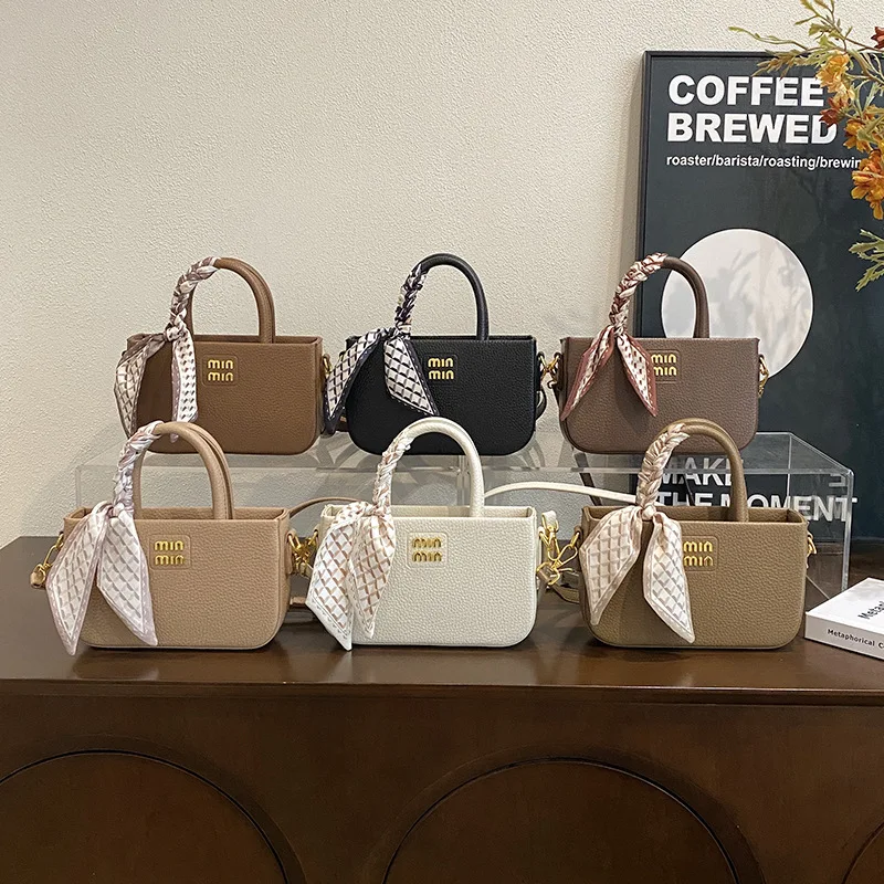 2025 Minimalist Square Bag Women's Versatile Shoulder Purse Stylish Crossbody Work Tote
2025 Minimalist Square Bag Women's Versatile Shoulder Purse Stylish Crossbody Work Tote