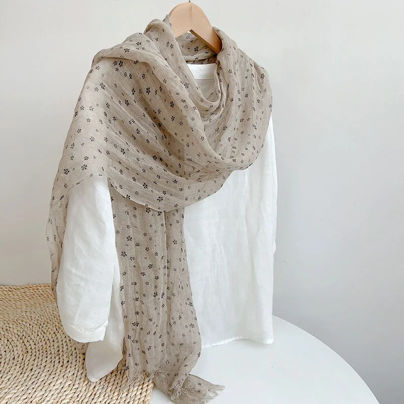Spring and Summer 100% Linen Polka Dot Lightweight Breathable Sunscreen Scarf Shawl for Women Summer Flower Print Scarf Female
Spring and Summer 100% Linen Polka Dot Lightweight Breathable Sunscreen Scarf Shawl for Women Summer Flower Print Scarf Female
