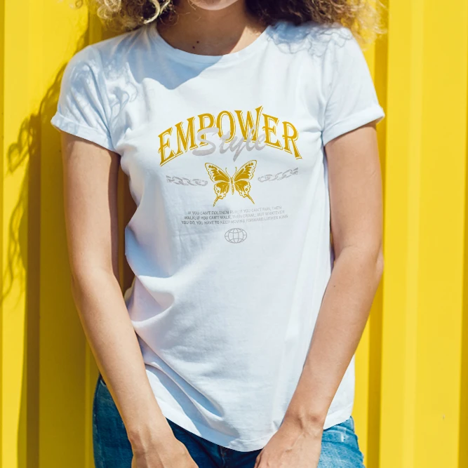 Women's round neck butterfly pattern T-shirt, full of fashion sense, fashionable and casual spring and summer women's T-shirt
Women's round neck butterfly pattern T-shirt, full of fashion sense, fashionable and casual spring and summer women's T-shirt