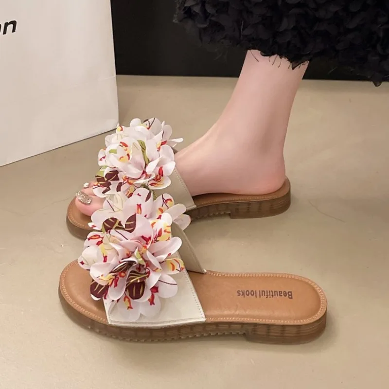 Summer New Non-slip Female Flip-flops Woman Fashion Beach Shoes Pinch Sandals Mujer Flowers Slippers Women Wear Plus Size 41
Summer New Non-slip Female Flip-flops Woman Fashion Beach Shoes Pinch Sandals Mujer Flowers Slippers Women Wear Plus Size 41