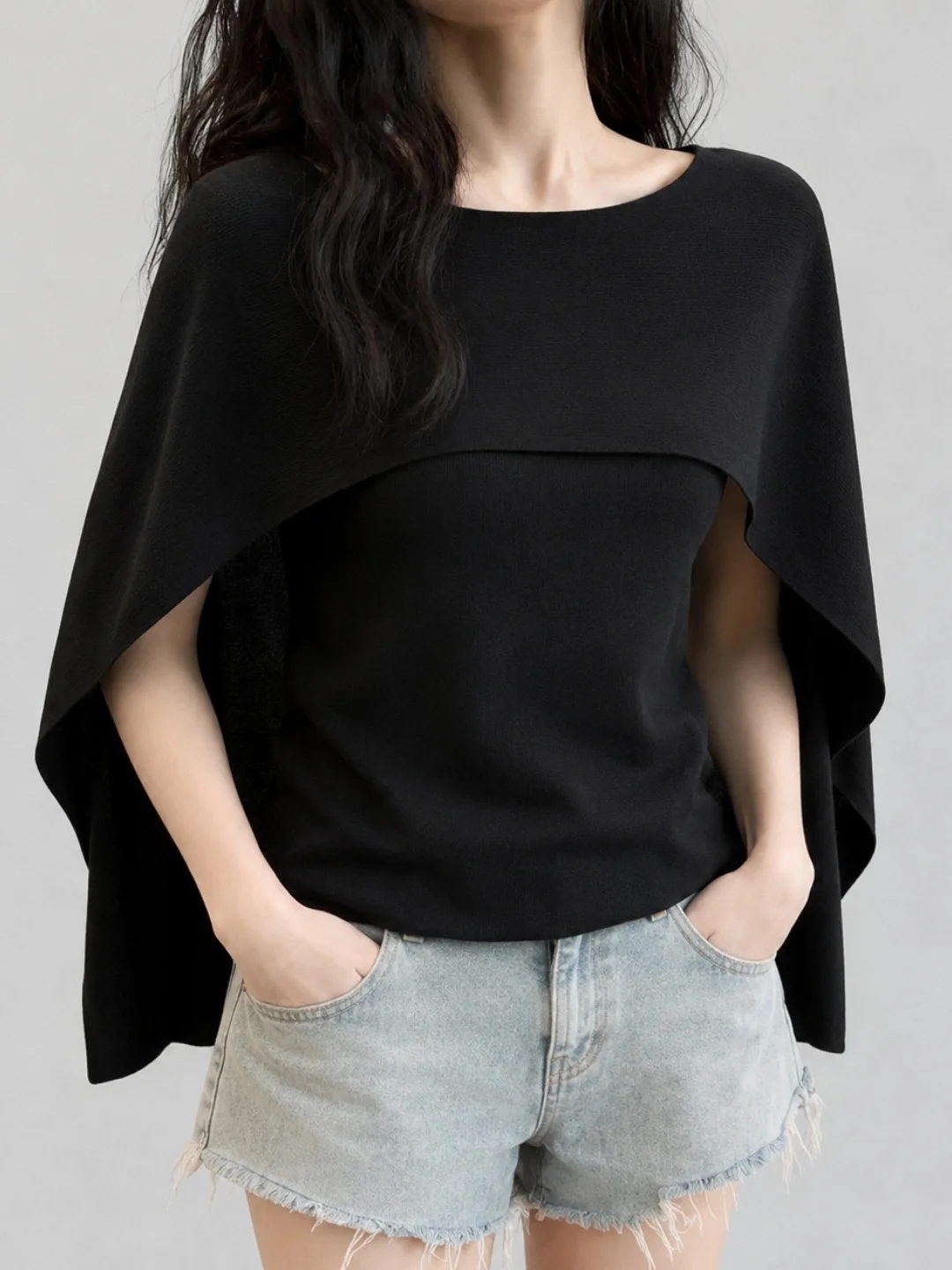 Shoulder Shawl Ice Silk Knitted Top Slimming Meat Covering Elegant Fashion Summer New Style Small Shirt Korean Version Straig...
Shoulder Shawl Ice Silk Knitted Top Slimming Meat Covering Elegant Fashion Summer New Style Small Shirt Korean Version Straig...